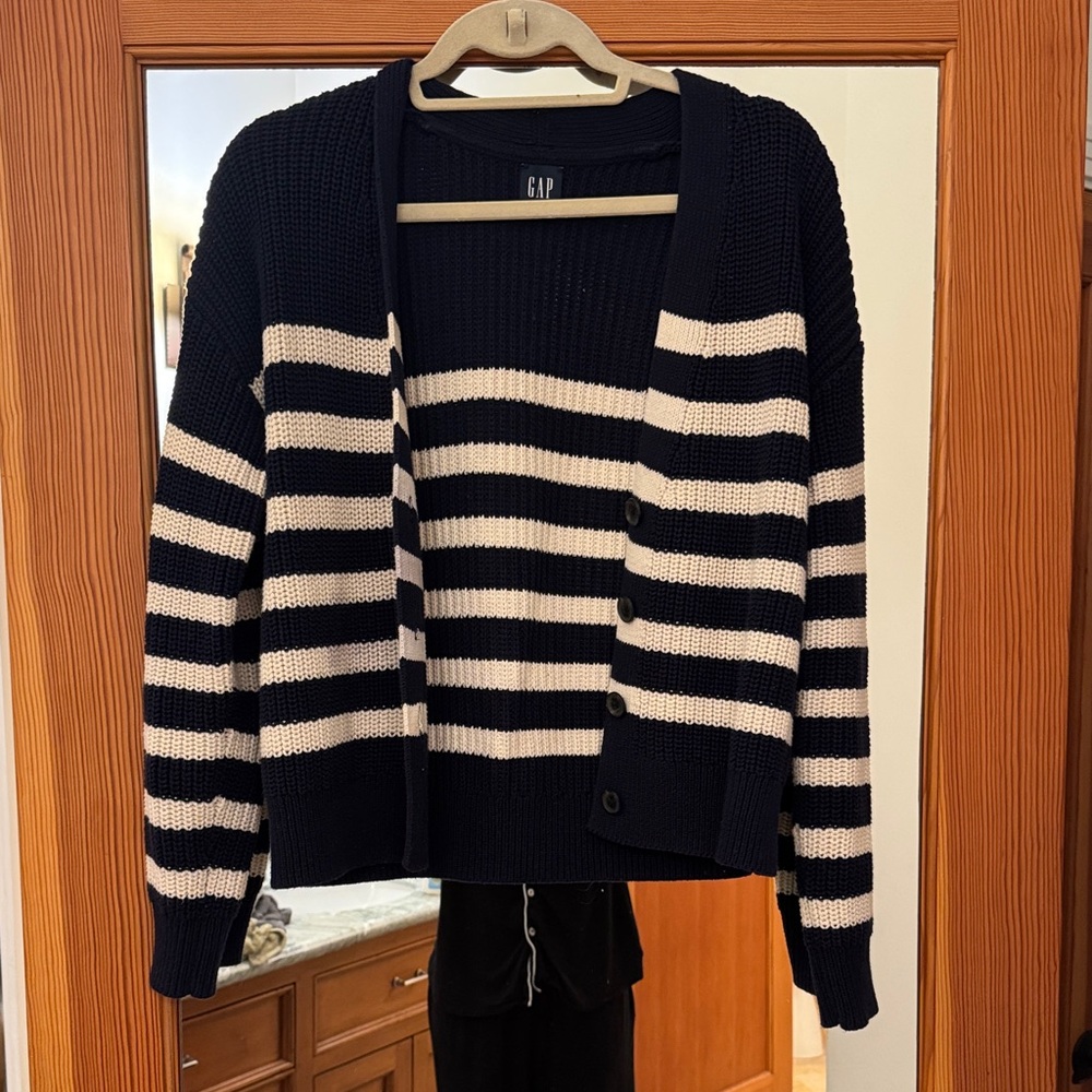 GAP Women's Navy and White Striped Cardigan